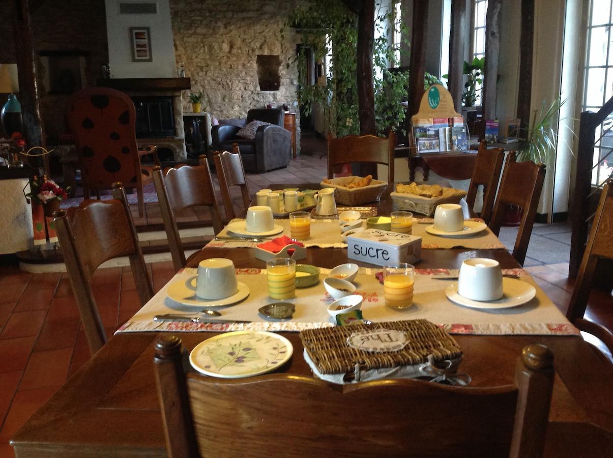 Bed and Breakfast Au Relais de Chaussy Chaussy  Exterior foto
