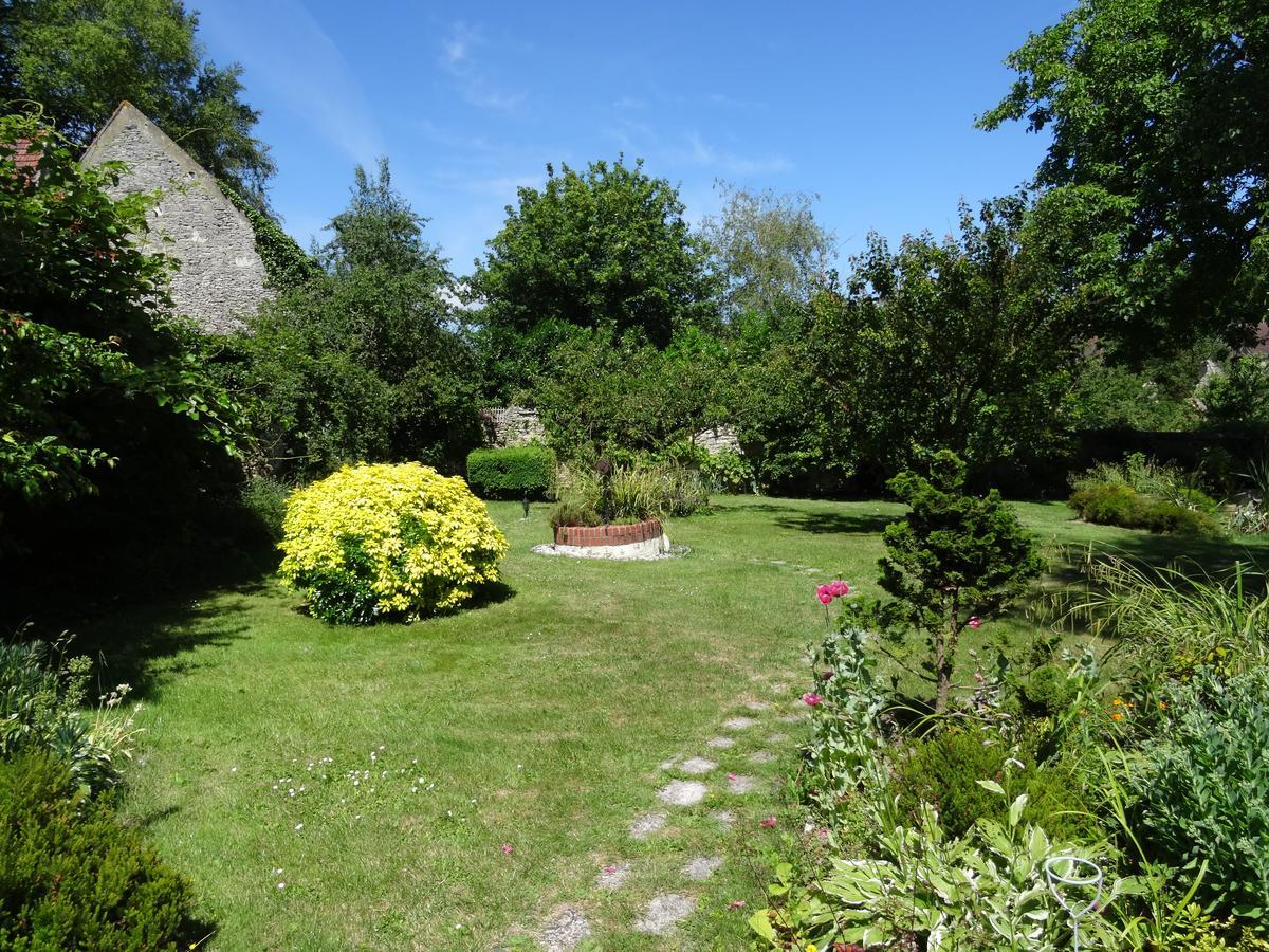 Bed and Breakfast Au Relais de Chaussy Chaussy  Exterior foto